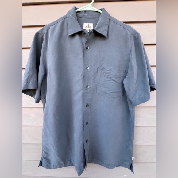 Solitude Men’s Short Sleeve Button up Shirt - Size Small - Picture 2 of 8